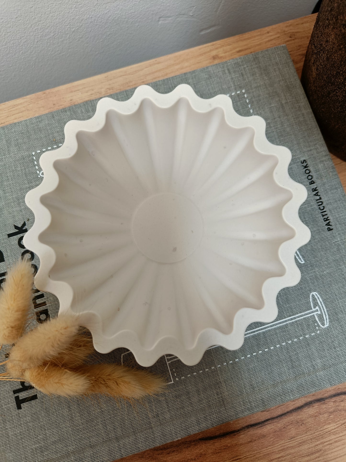 Irregular Natural Cream Decor Bowl Dish