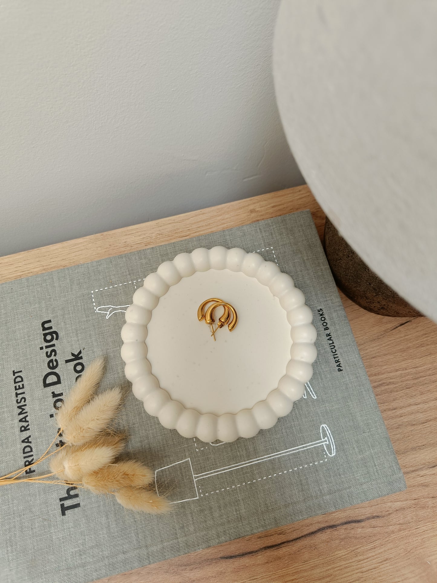 Natural Bubble Circle Coaster Dish