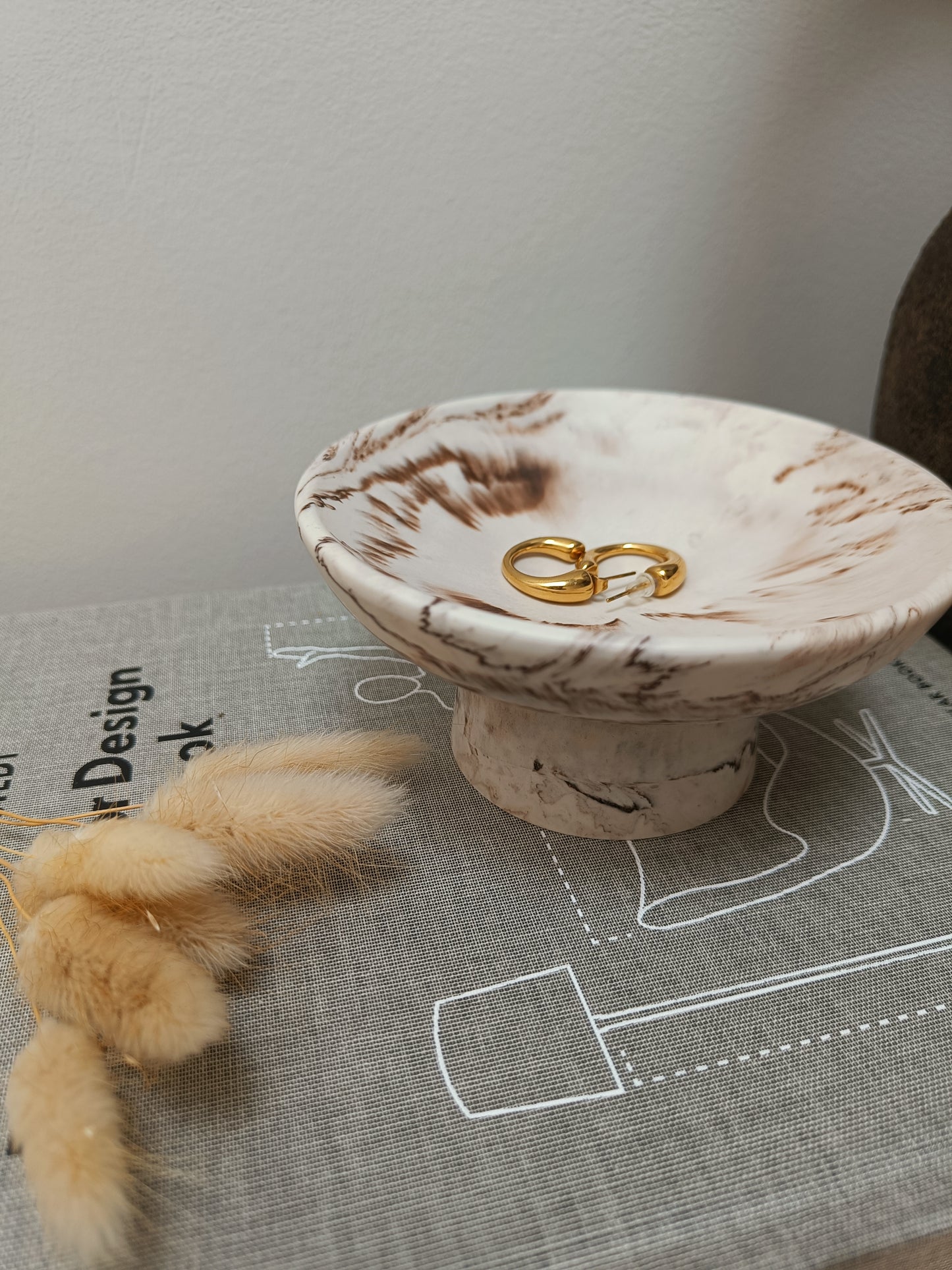 Decorative Pedestal Bowl Dish