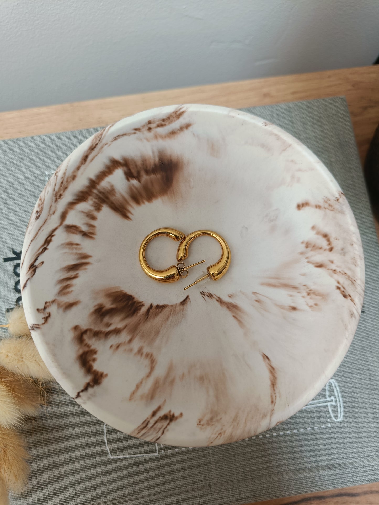 Decorative Pedestal Bowl Dish