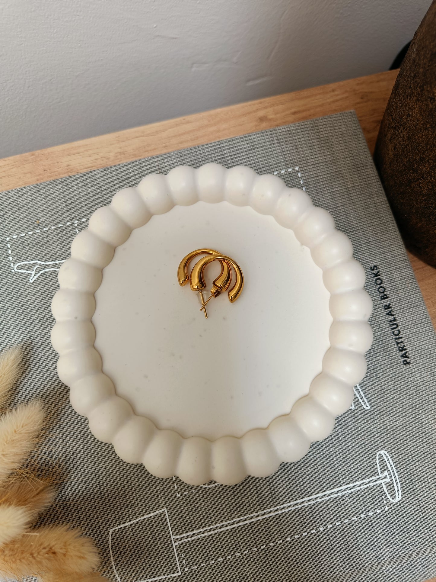 Natural Bubble Circle Coaster Dish