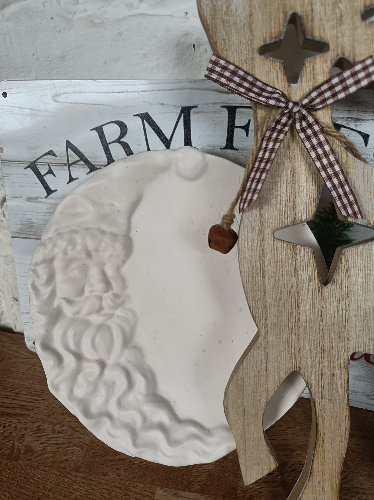 Natural Santa Decor Plate