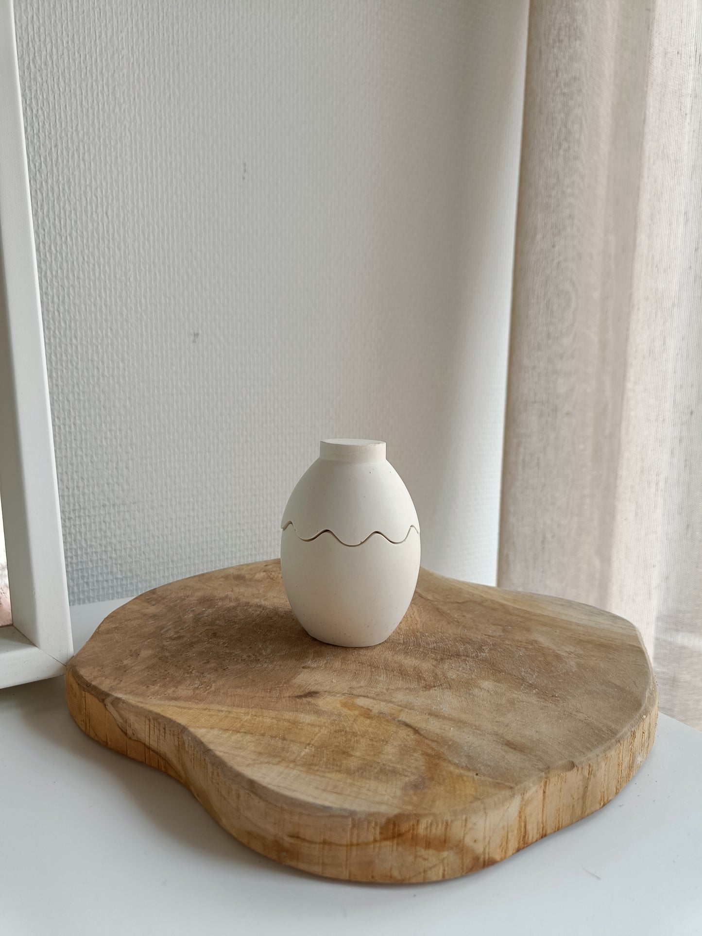 Egg Shell Candle Spring Collection